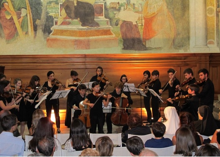 A Loano concerto dell'Orchestra da Camera "Gli Archi di Zinaida" A Loano concerto dell'Orchestra da Camera "Gli Archi di Zinaida"