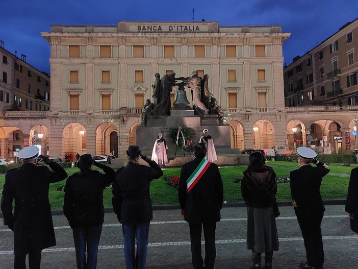 Giorno della Memoria a Savona, il presidente dell'Aned Falco: &quot;Messaggi vengano lanciati non solo oggi ma per 365 giorni&quot; (FOTO e VIDEO)