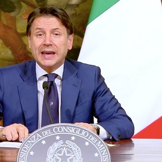Coronavirus, ecco il Decreto Rilancio. Conte: "Testo da 55 miliardi, come due manovre economiche: soccorso, ma anche premessa per la ripresa"