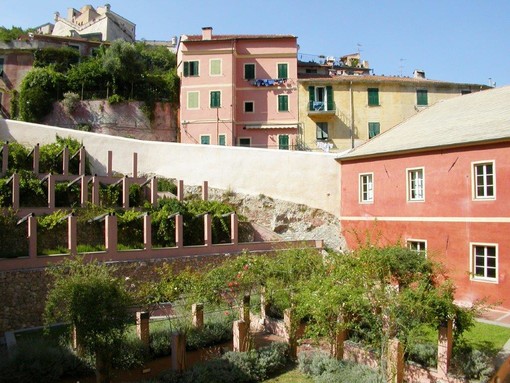 Finale celebra e ricorda Giorgio Gallesio: un busto del botanico nei Giardini delle Mura Finale celebra e ricorda Giorgio Gallesio: un busto del botanico nei Giardini delle Mura