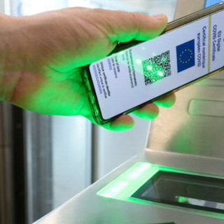 Firmato all'Unione Europea il regolamento per il 'Green pass': ecco come ottenerlo per vaccinati e non