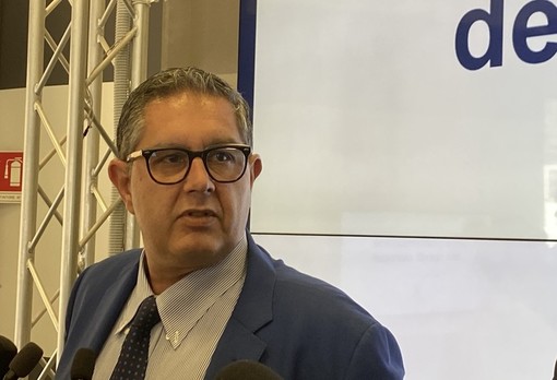 Rigassificatore a Vado Ligure? Toti: "Prematuro e pretestuoso parlare ora di un ipotetico posizionamento"