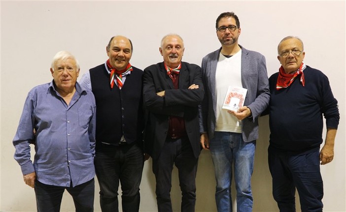 Garlenda: sold out per l’incontro con Giovanni Impastato, che ha proposto una riflessione sul tema della lotta alla mafia. (Foto) Garlenda: sold out per l’incontro con Giovanni Impastato, che ha proposto una riflessione sul tema della lotta alla mafia. (Foto)