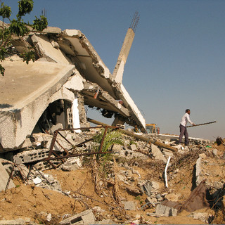 Il quartiere di Jabalia (Gaza) distrutto dai bombardamenti israeliani durante l' "operazione piombo fuso" - Fotografie di Mario Molinari - Gaza, aprile 2009