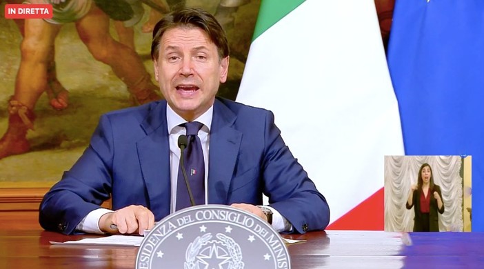 Coronavirus, ecco il Decreto Rilancio. Conte: "Testo da 55 miliardi, come due manovre economiche: soccorso, ma anche premessa per la ripresa"
