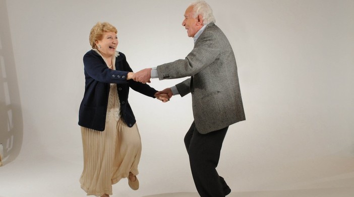 AlbengaTeatro 2012, domani sera "Gin Game" con Valeria Valeri e Paolo Ferrari AlbengaTeatro 2012, domani sera "Gin Game" con Valeria Valeri e Paolo Ferrari