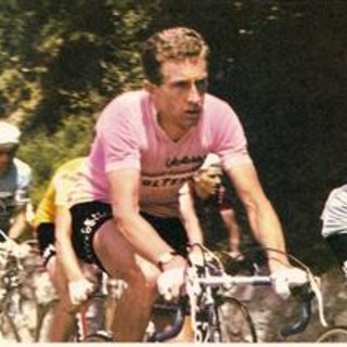 Il pluricampione di ciclismo Gianni Motta ha ricevuto il titolo di "Amico di Alassio"