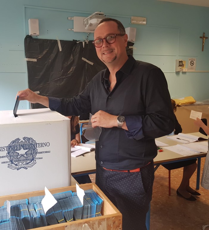 Candidati sindaco al voto: Parascosso alle urne ad Alassio