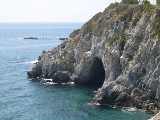 Bergeggi: escursione a Punta Prodani e la Grotta Marina