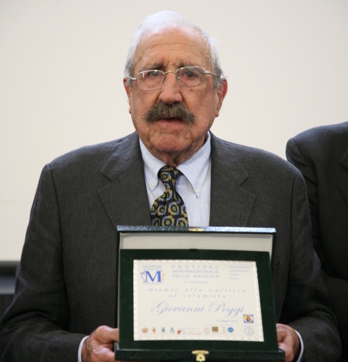 Ad Albissola Marina una mostra dedicata al ceramista Giovanni Poggi