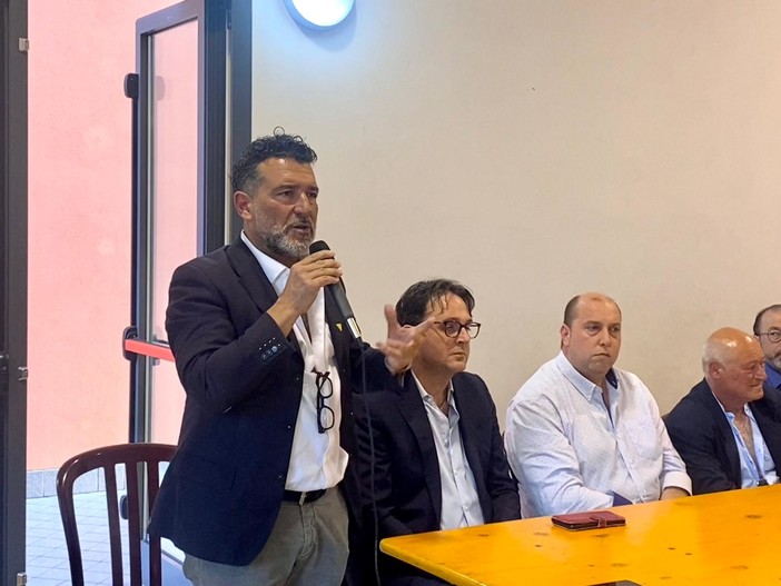 Elezioni '24, Robello De Filippis: "Allibito dalle dichiarazioni del candidato Navone" Elezioni '24, Robello De Filippis: "Allibito dalle dichiarazioni del candidato Navone"