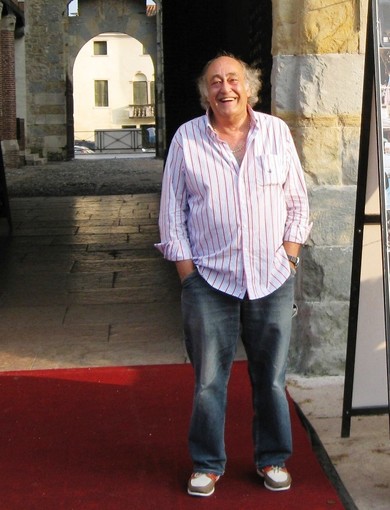 Giovani di Fli a Savona oggi incontrano Italo Bocchino Giovani di Fli a Savona oggi incontrano Italo Bocchino