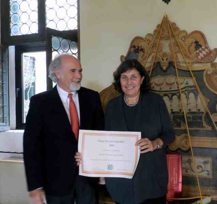 I coniugi Ricci con il premio I coniugi Ricci con il premio