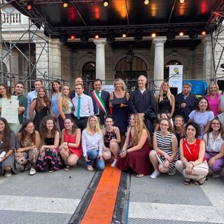 Graduation Day, consegnate in piazza Sisto le pergamene di laurea ad una cinquantina di universitari (FOTO)