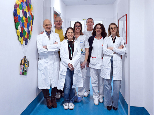 Bimba di 9 mesi affetta da una malattia rarissima: un caso unico al mondo, salvata grazie alle équipe del Gaslini