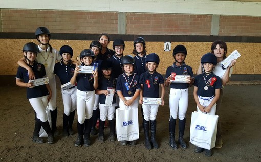 Rocchetta Cairo si fa notare al concorso sociale al Centro Ippico Genovese