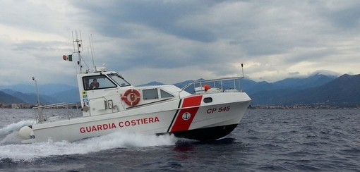 60enne si perde in mare a Finale Ligure: salvato dalla Guardia Costiera
