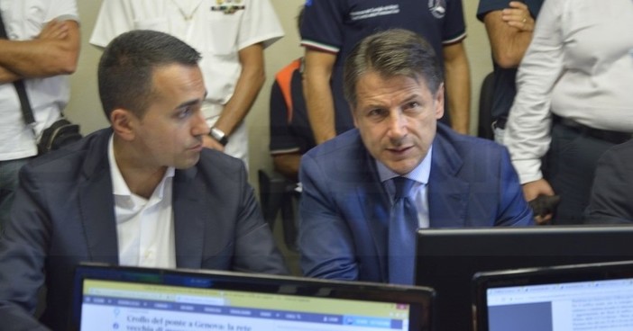 Coronavirus, il Premier Conte conferma: scuole chiuse fino a metà marzo. E dichiara: "Gli italiani dovranno cambiare stile di vita" Coronavirus, il Premier Conte conferma: scuole chiuse fino a metà marzo. E dichiara: "Gli italiani dovranno cambiare stile di vita"