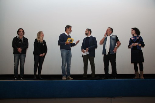 Pietra Ligure, applausi per "Game of Kings" al cinema teatro "G. Moretti" (FOTO)