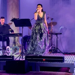 “Giornata Internazionale dei Diritti Umani”, a Cisano lo spettacolo “Il Suon di Lei”: sul palco Greta Dressino, in arte "Noma"
