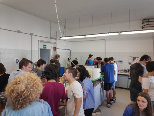 Savona, riprendono gli incontri pomeridiani con i Giovani per la Scienza Savona, riprendono gli incontri pomeridiani con i Giovani per la Scienza