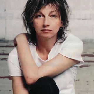 Brutta caduta per Gianna Nannini all'Rds Stadium: la preoccupazione dei fan