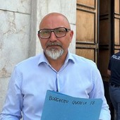 Concessioni demaniali, Canepa querela 13 utenti Facebook: "Commenti gravemente diffamatori contro funzionari comunali e commissione giudicatrice"