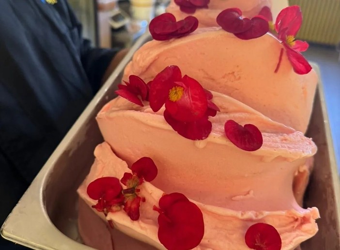 Alassio, la gelateria Perlecò conferma i “Due Coni” del Gambero Rosso. Giannotta: “Orgoglio per la città” Alassio, la gelateria Perlecò conferma i “Due Coni” del Gambero Rosso. Giannotta: “Orgoglio per la città”