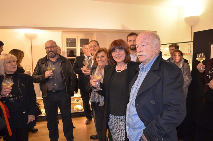 Andora: sala gremita per l'incontro con Gino Paoli, in occasione dell'inaugurazione della mostra "Mare" Andora: sala gremita per l'incontro con Gino Paoli, in occasione dell'inaugurazione della mostra "Mare"
