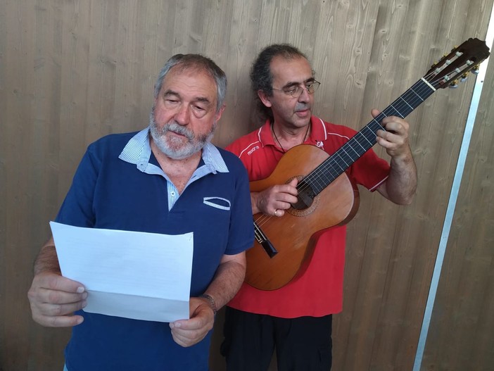 Andora: con "Stazionando" sul palco Nando Rizzo e l'attore Giorgio Caprile Andora: con "Stazionando" sul palco Nando Rizzo e l'attore Giorgio Caprile