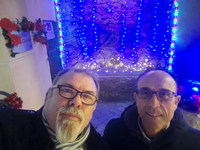 I consiglieri di "Noi per Spotorno che vorrei" donano panettoni agli ospiti dell'Opera Pia Siccardi Berninzoni