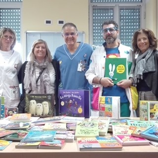 La "Giunti al punto" stazione di Savona dona 385 libri alla Pediatria del S.Paolo