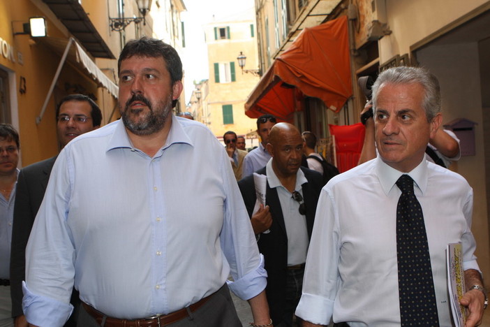 Proiettili 'fotocopiati' al Presidente della Provincia di Savona Proiettili 'fotocopiati' al Presidente della Provincia di Savona