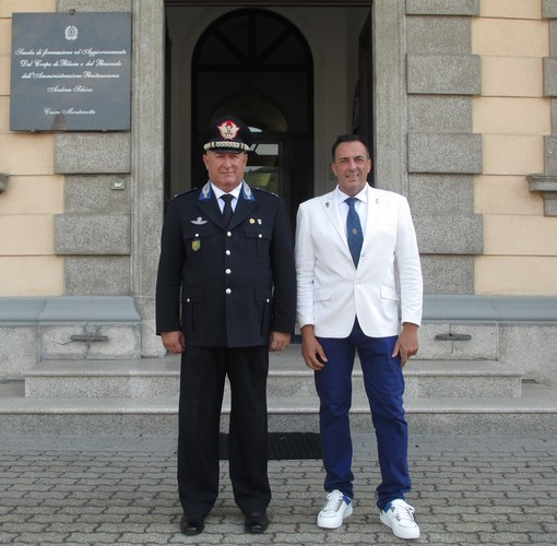 La Polizia Penitenziaria protagonista della nuova mostra di Luca Moretti La Polizia Penitenziaria protagonista della nuova mostra di Luca Moretti