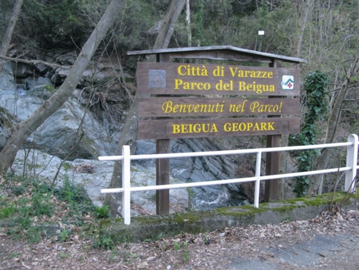 Al Parco del Beigua una passeggiata col geologo nel canyon per celebrare la Settimana del Pianeta Terra