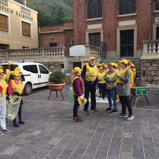 Anche la Scuola Primaria di Cisano Sul Neva ha preso parte al progetto di Legambiente “Puliamo il mondo”