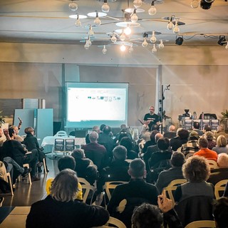Finale, successo per la serata con il "Meteorologo Ignorante" organizzata da Condifesa Liguria