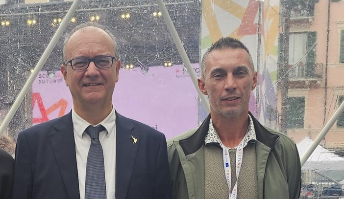 Il professor Aicardi con il ministro Valditara