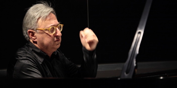 Sassello, domani Massimiliano Damerini alla rassegna "Settembre Musicale" Sassello, domani Massimiliano Damerini alla rassegna "Settembre Musicale"