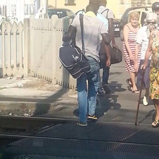Immagini scattate dalla Destra all'arrivo del treno