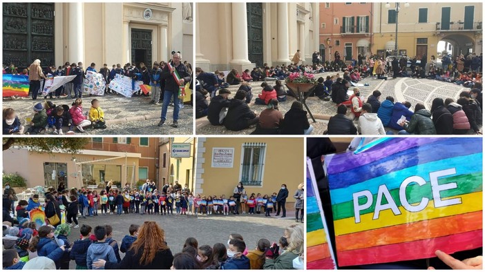 Anche le scuole di Pietra Ligure e Tovo San Giacomo in piazza per il flash mob "Un segnale di pace" Anche le scuole di Pietra Ligure e Tovo San Giacomo in piazza per il flash mob "Un segnale di pace"