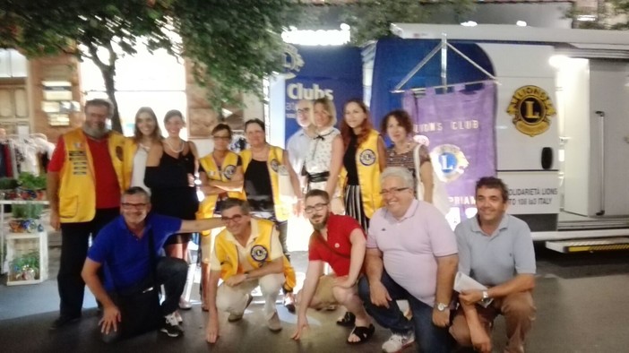 Notte Bianca Savona: visite di prevenzione del glaucoma, dell'osteoporosi e dell'ipertensione offerte dai Lions Club Notte Bianca Savona: visite di prevenzione del glaucoma, dell'osteoporosi e dell'ipertensione offerte dai Lions Club