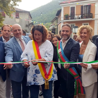 Pieve di Teco: Expo Valle Arroscia, al via con il taglio del nastro l’edizione 2022: "Grande vetrina dell’entroterra che valorizza le eccellenze" (foto e video)