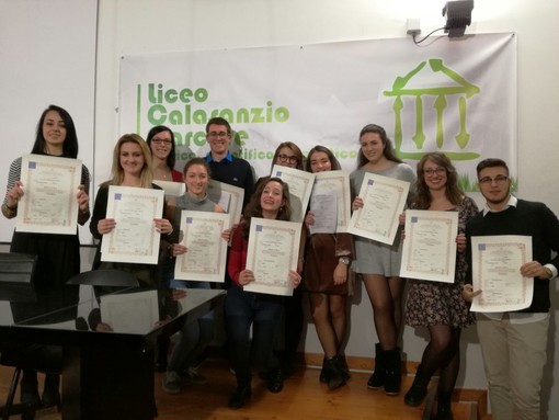 Ieri la cerimonia di consegna dei diplomi per i diplomati giugno 2016 al liceo Calasanzio di Carcare