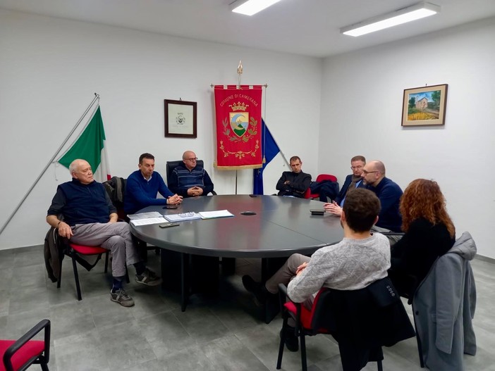 Il vertice dell'Unione Montana Alta Langa con la Provincia, svoltosi a Camerana Il vertice dell'Unione Montana Alta Langa con la Provincia, svoltosi a Camerana