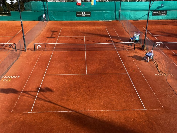 Alassio, 100 anni di Hanbury Tennis Club nel segno de "I Gesti Bianchi": il campo centrale verrà intitolato a Gianni Clerici