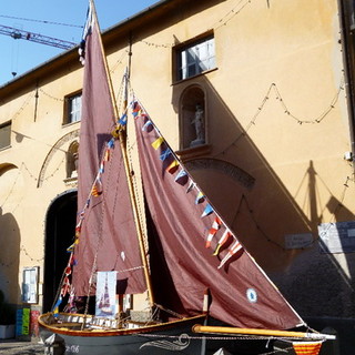Varazze a Villefranche tra le barche storiche armate a vela latina