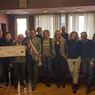 Il ricavato delle palline "Art’è Natale a Cairo" devoluto all'Aias Savona Onlus (FOTO)