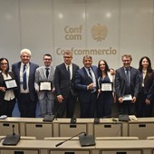 Confcommercio Savona protagonista a Roma: premiati i dipendenti per efficienza e disponibilità Confcommercio Savona protagonista a Roma: premiati i dipendenti per efficienza e disponibilità