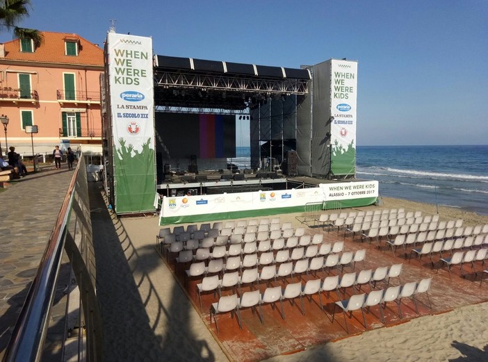 "When We Were Kids" ad Alassio, l'assessore: "Qualche onda, ma non si teme per il concerto" "When We Were Kids" ad Alassio, l'assessore: "Qualche onda, ma non si teme per il concerto"